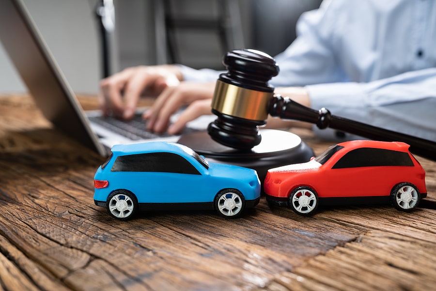 Can I Switch Legal Representatives During My Rear-end Mishap Case?